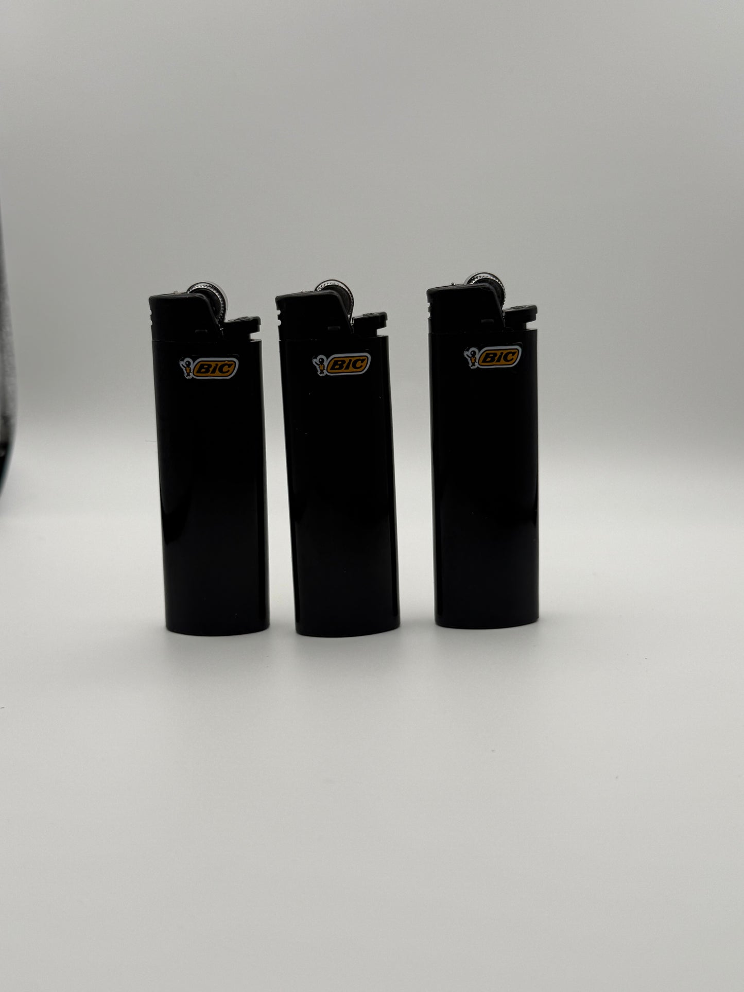 Mr, Black Bic